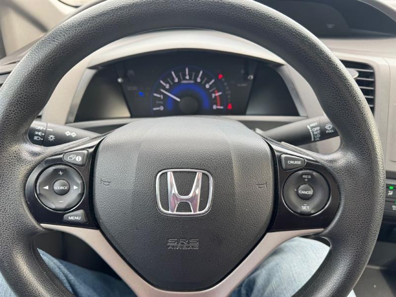 Honda Civic LX Sedan 5-Speed AT 2012