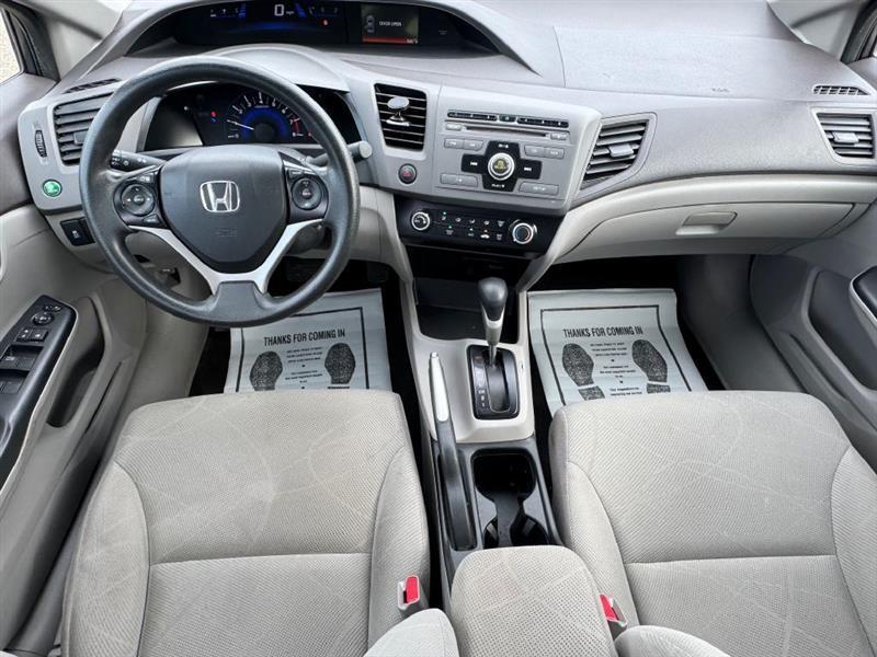 Honda Civic LX Sedan 5-Speed AT 2012