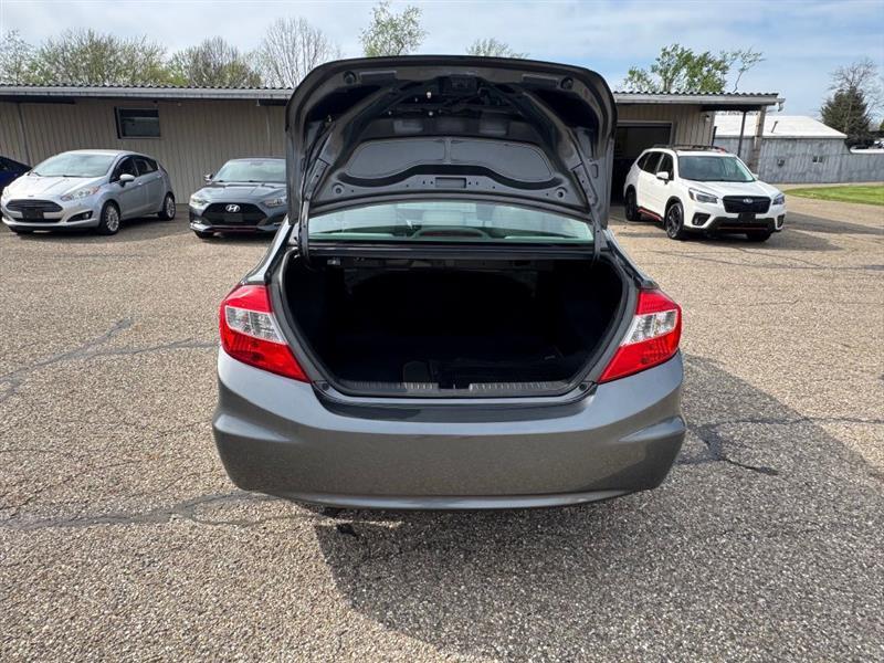 Honda Civic LX Sedan 5-Speed AT 2012