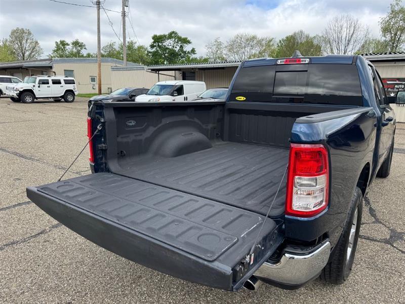 RAM 1500 Big Horn Quad Cab 4WD 2021