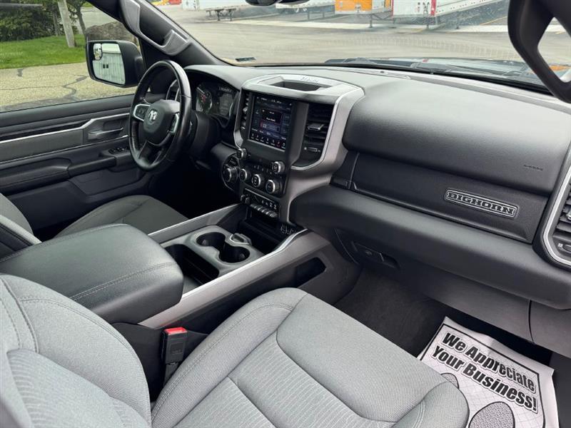 RAM 1500 Big Horn Quad Cab 4WD 2021