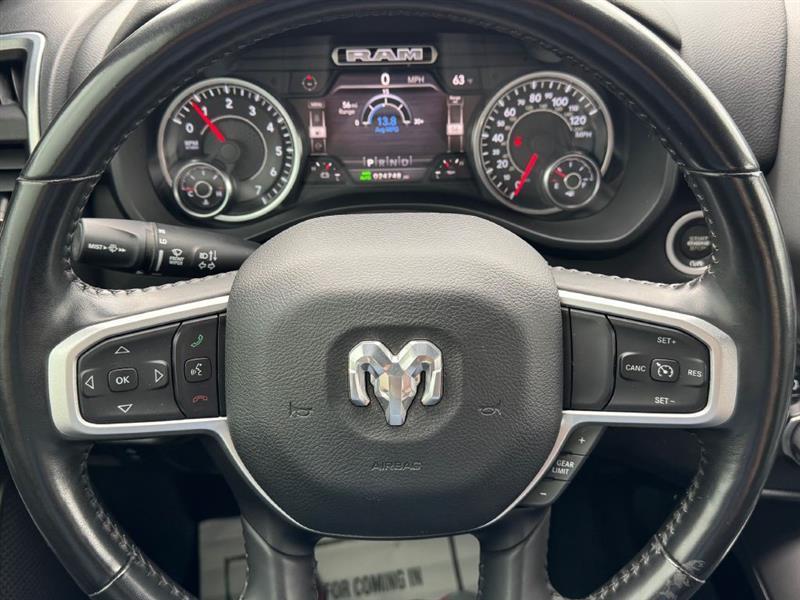 RAM 1500 Big Horn Quad Cab 4WD 2021