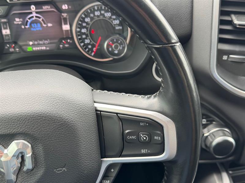 RAM 1500 Big Horn Quad Cab 4WD 2021