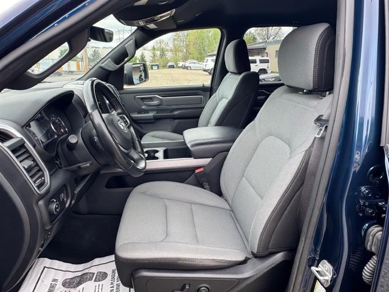 RAM 1500 Big Horn Quad Cab 4WD 2021