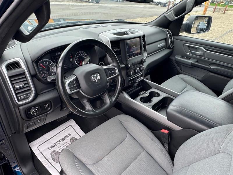 RAM 1500 Big Horn Quad Cab 4WD 2021