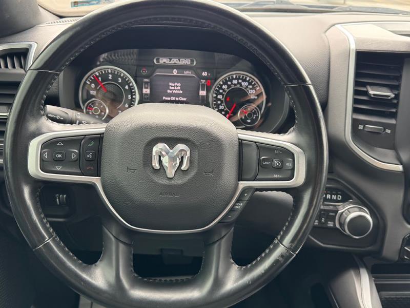 RAM 1500 Big Horn Quad Cab 4WD 2021