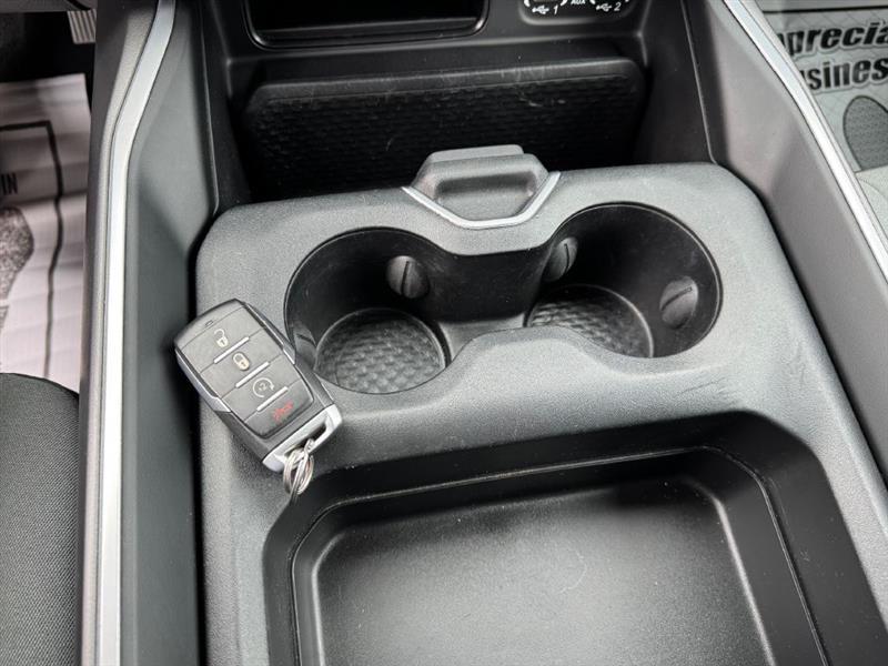 RAM 1500 Big Horn Quad Cab 4WD 2021