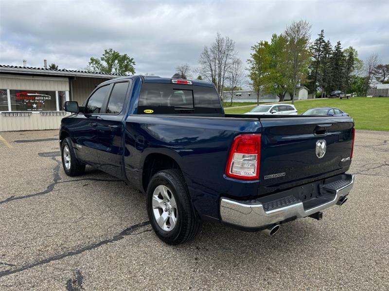 RAM 1500 Big Horn Quad Cab 4WD 2021
