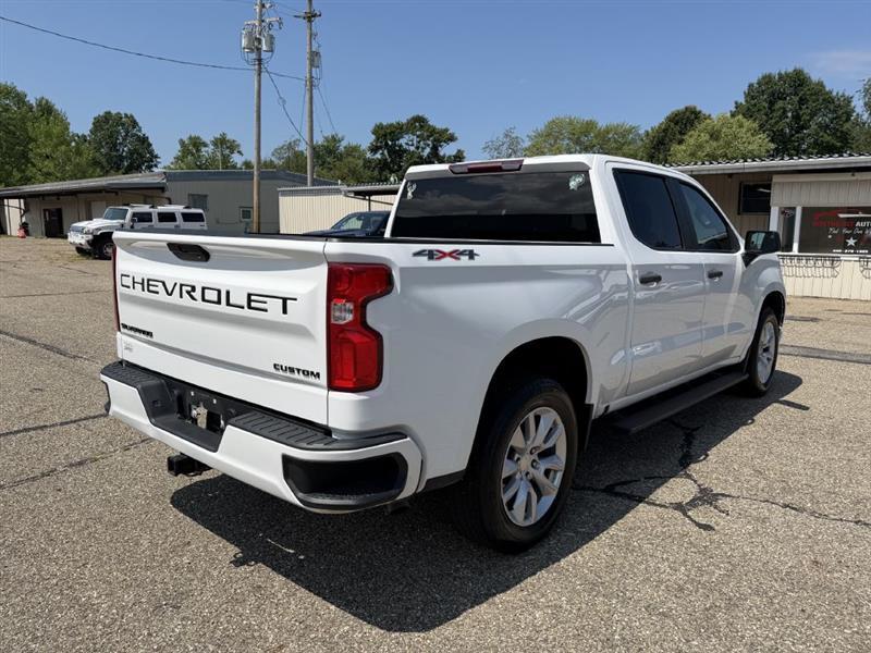 Chevrolet Silverado 1500 Custom Crew Cab Long Box 4WD 2021