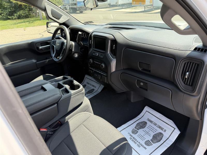 Chevrolet Silverado 1500 Custom Crew Cab Long Box 4WD 2021