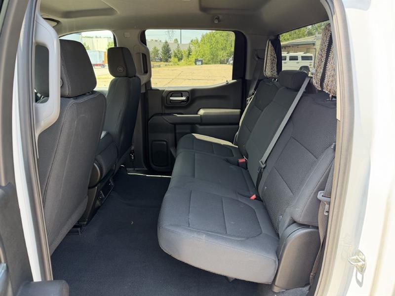 Chevrolet Silverado 1500 Custom Crew Cab Long Box 4WD 2021
