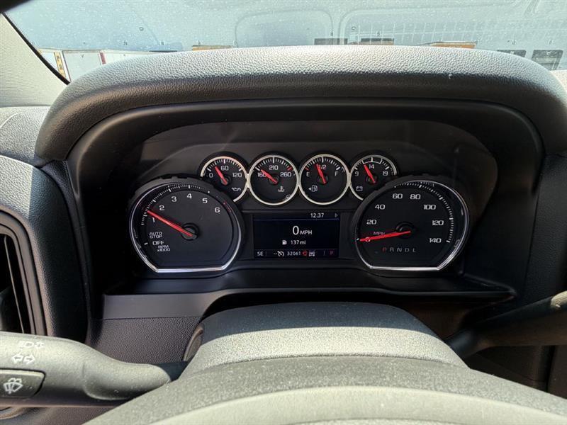 Chevrolet Silverado 1500 Custom Crew Cab Long Box 4WD 2021
