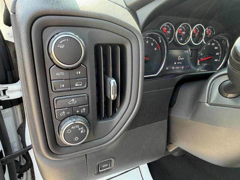 Chevrolet Silverado 1500 Custom Crew Cab Long Box 4WD 2021