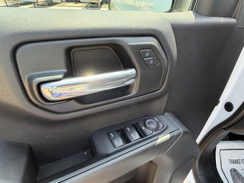 Chevrolet Silverado 1500 Custom Crew Cab Long Box 4WD 2021