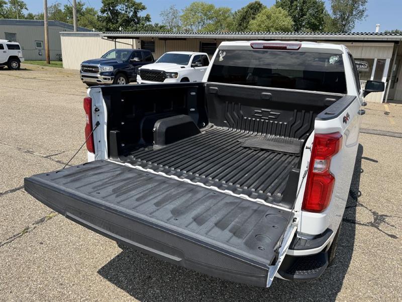 Chevrolet Silverado 1500 Custom Crew Cab Long Box 4WD 2021
