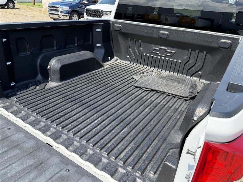 Chevrolet Silverado 1500 Custom Crew Cab Long Box 4WD 2021