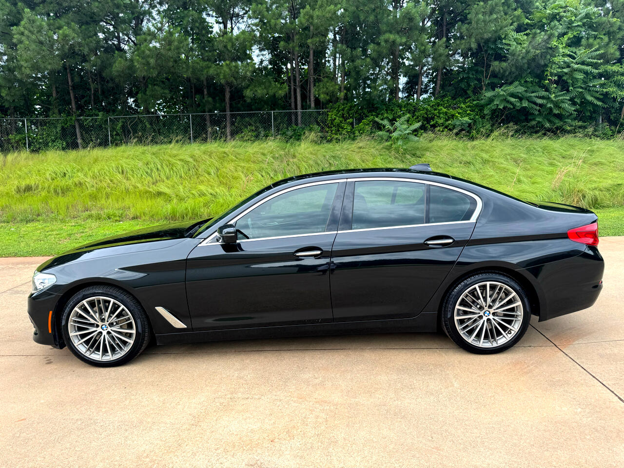 BMW 5-Series 530i 2018