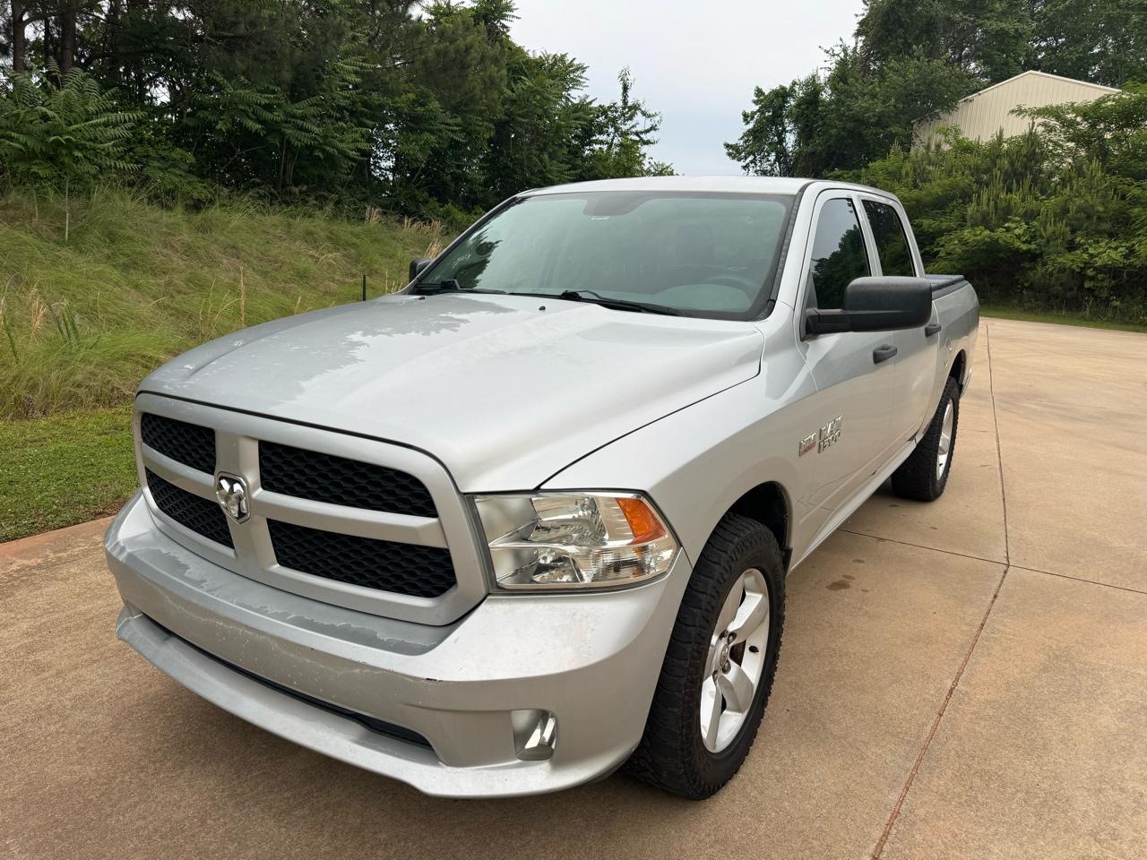 2014 RAM 1500 Express 4x4 Crew Cab's photo