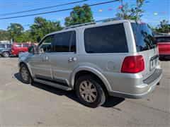 2004 Lincoln Navigator 