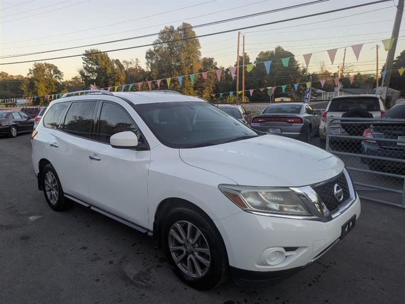 Nissan Pathfinder S 2WD 2015