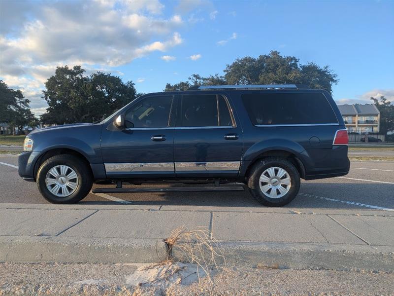 2008 Lincoln Navigator L 2WD