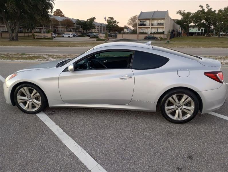 2011 Hyundai Genesis Coupe 2.0T Manual