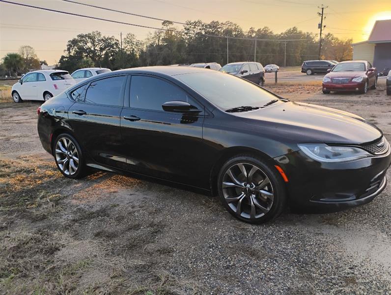 2015 Chrysler 200 S