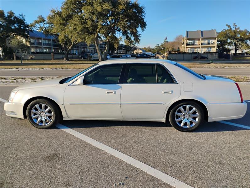 2008 Cadillac DTS Luxury II