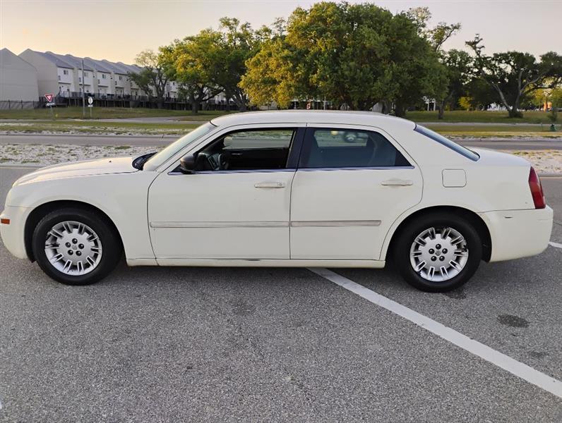 2006 Chrysler 300 Base