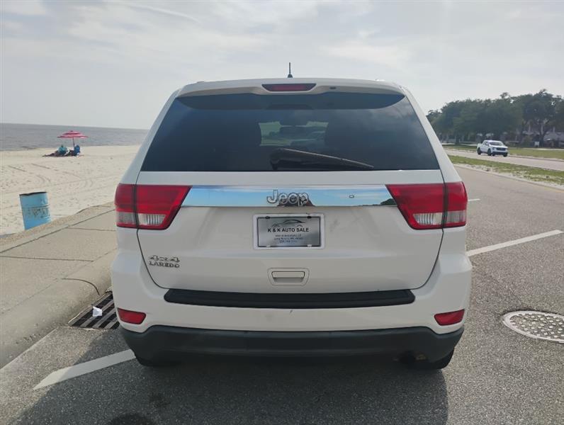 2012 Jeep Grand Cherokee Laredo - Photo 9