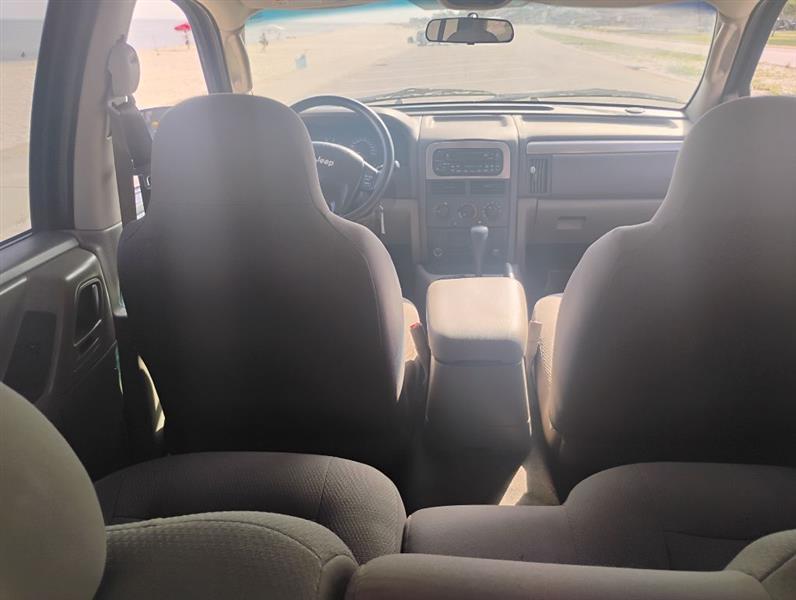 2003 Jeep Grand Cherokee LAREDO - Photo 9