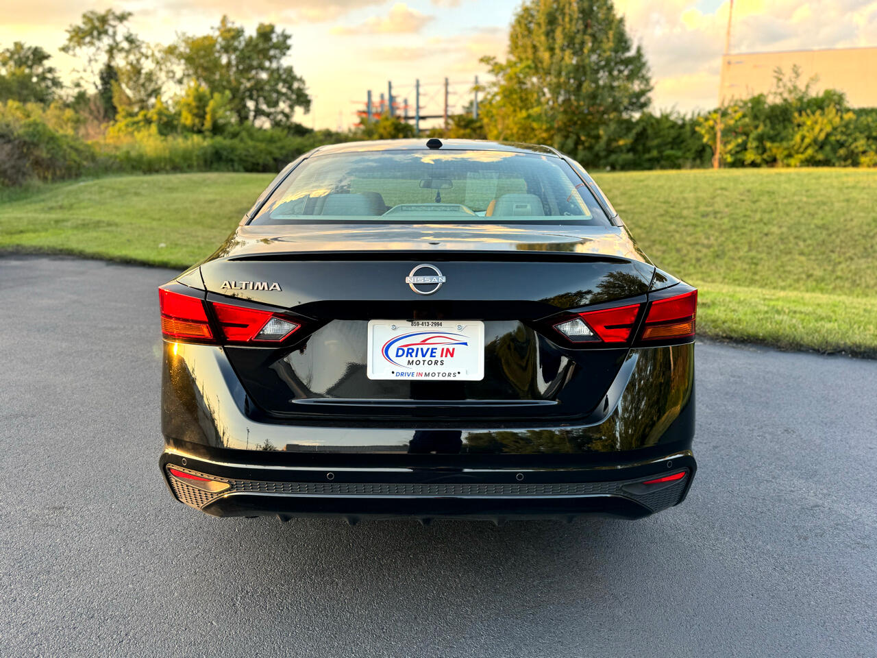 2025 Nissan Altima 2.5 SV photo 4