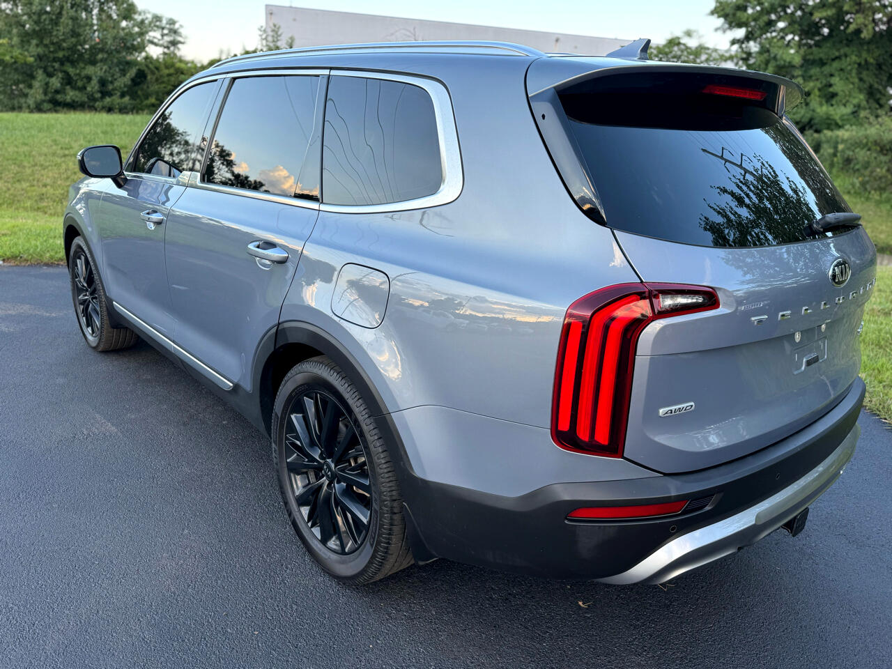 2020 Kia Telluride SX photo 2
