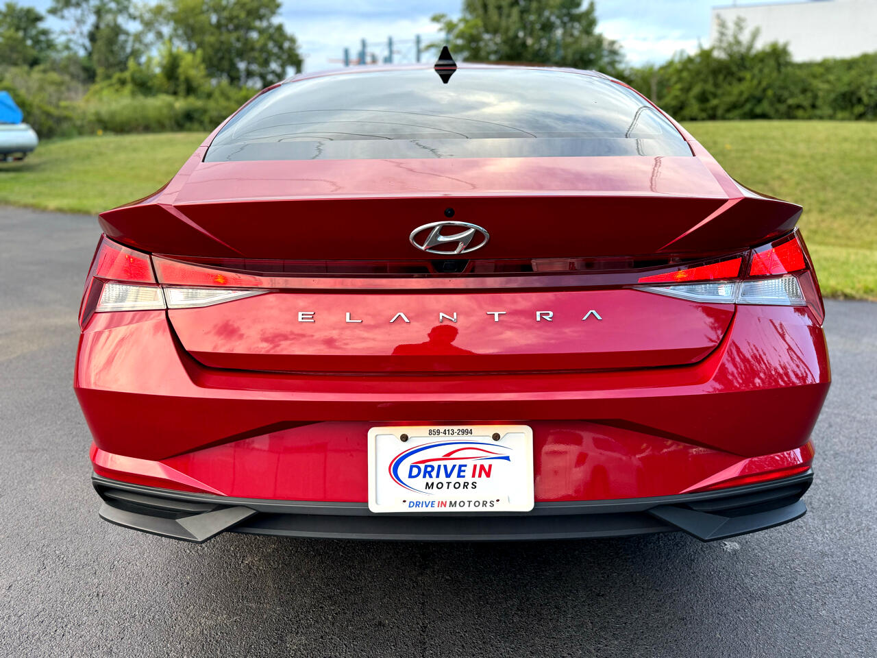 2023 Hyundai Elantra SEL photo 4