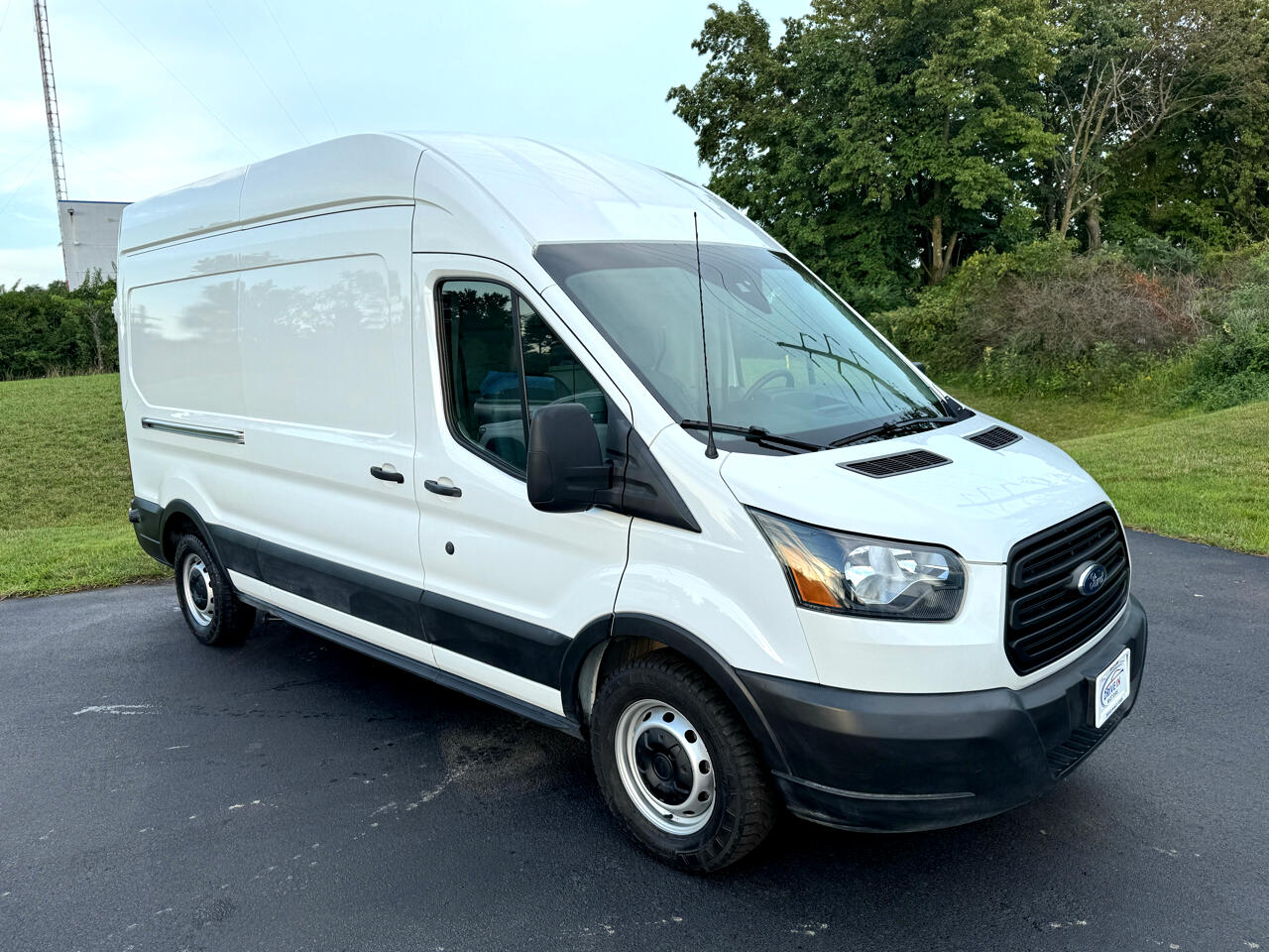 2019 Ford Transit Van photo 3
