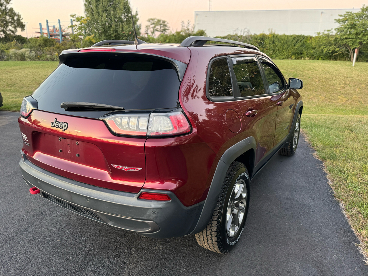 2019 Jeep Cherokee Trailhawk photo 4