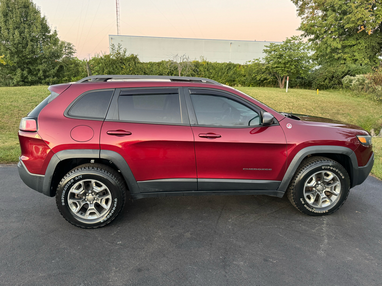 2019 Jeep Cherokee Trailhawk photo 5
