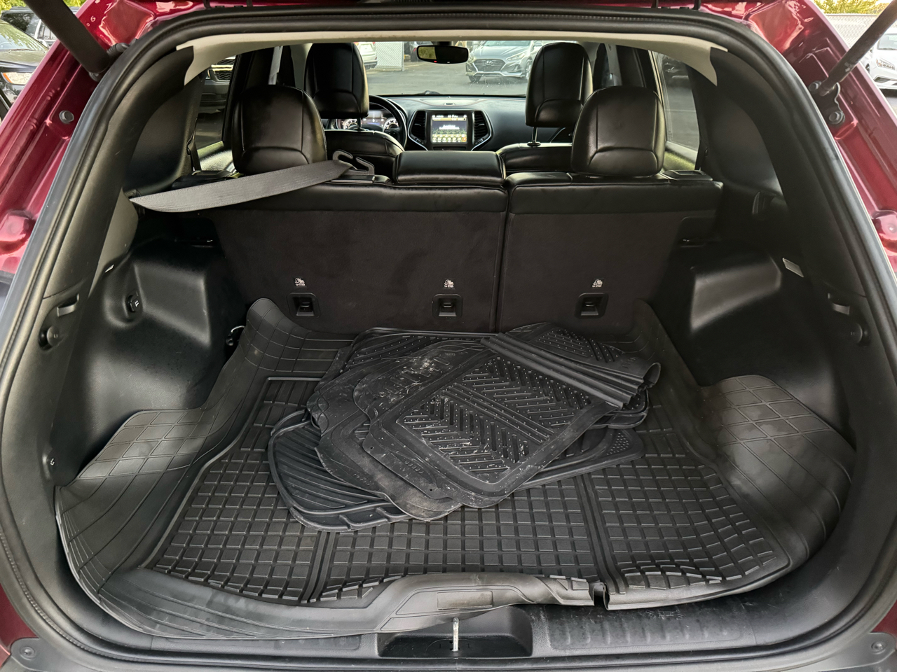 2019 Jeep Cherokee Trailhawk photo 11