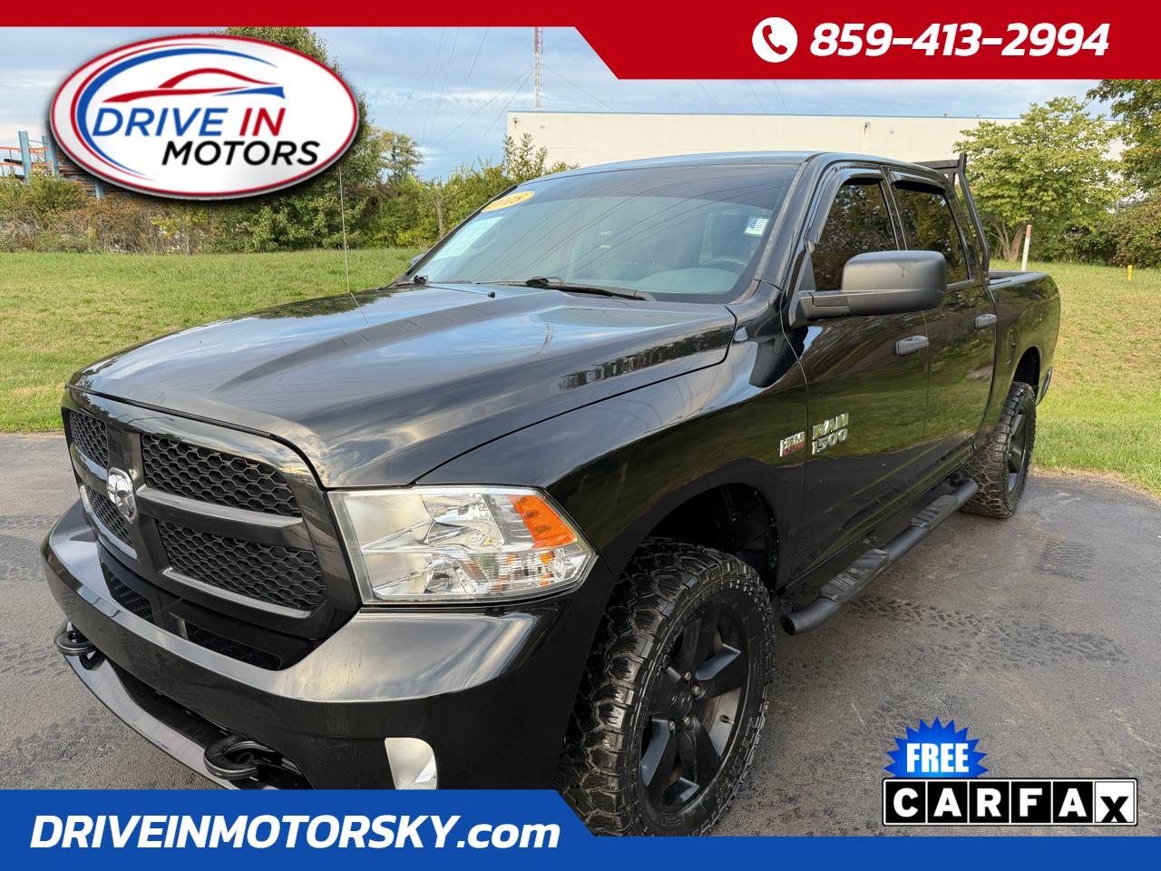 2018 RAM 1500 Express 4x4 Crew Cab 5'7" Box