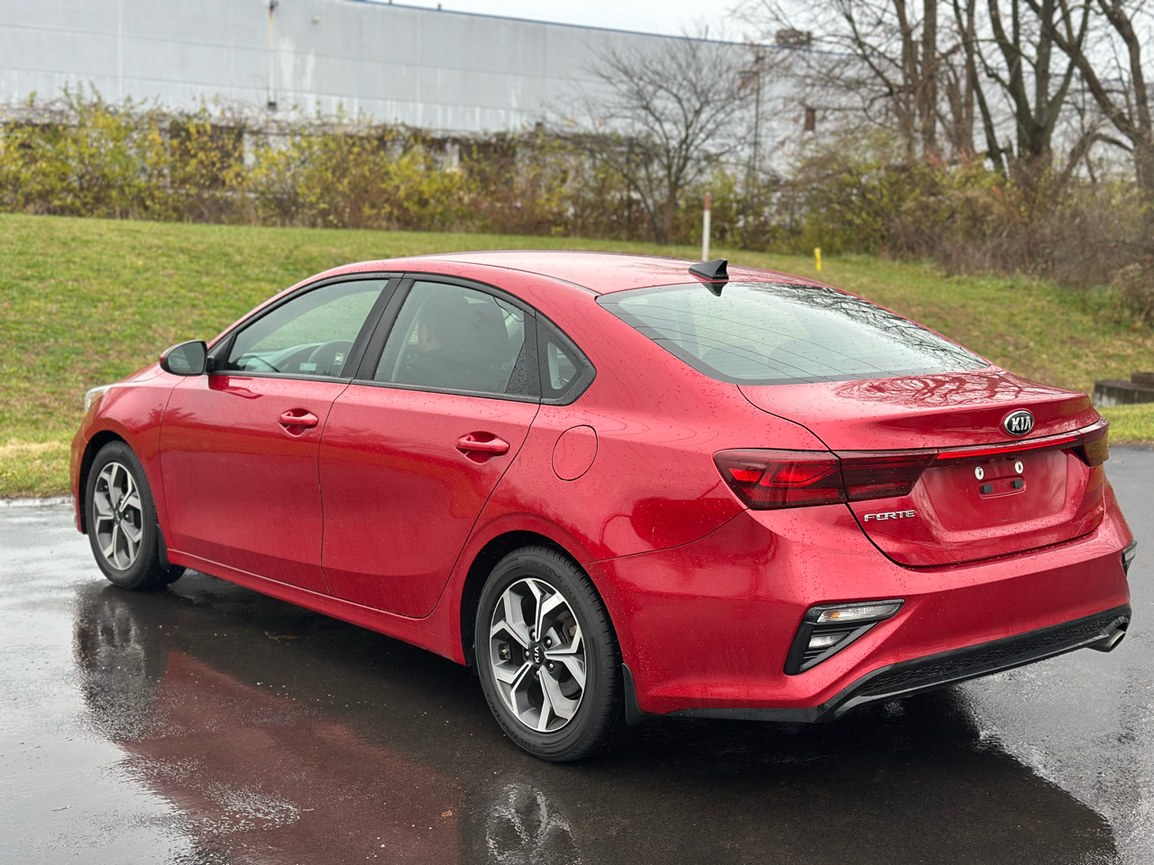 2019 Kia Forte FE LXS photo 3