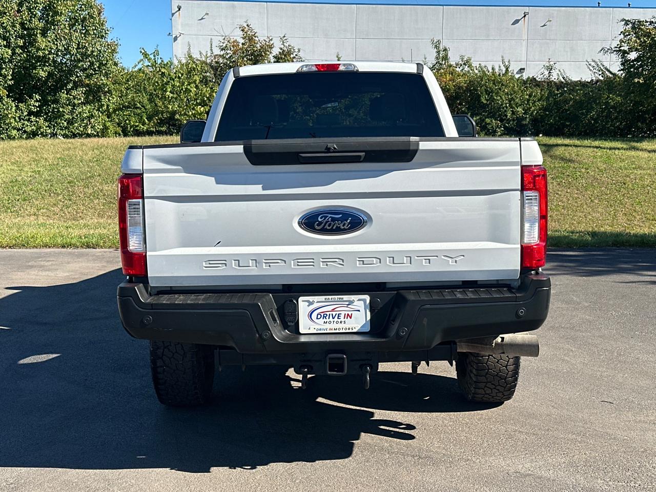 Ford Super Duty F-250 SRW XL 4WD SuperCab 8' Box 2017