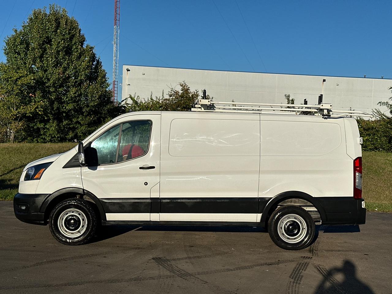 Ford Transit Cargo Van T-250 130" Low Rf 9070 GVWR RWD 2021