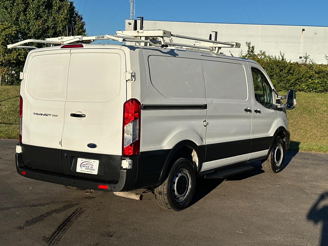 Ford Transit Cargo Van T-250 130" Low Rf 9070 GVWR RWD 2021