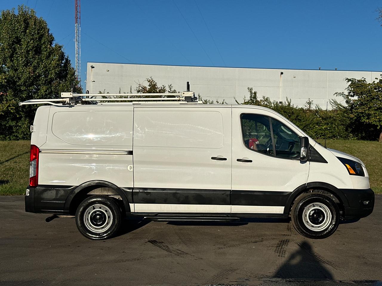 Ford Transit Cargo Van T-250 130" Low Rf 9070 GVWR RWD 2021