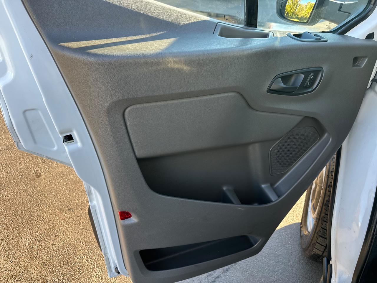 Ford Transit Cargo Van T-250 130" Low Rf 9070 GVWR RWD 2021