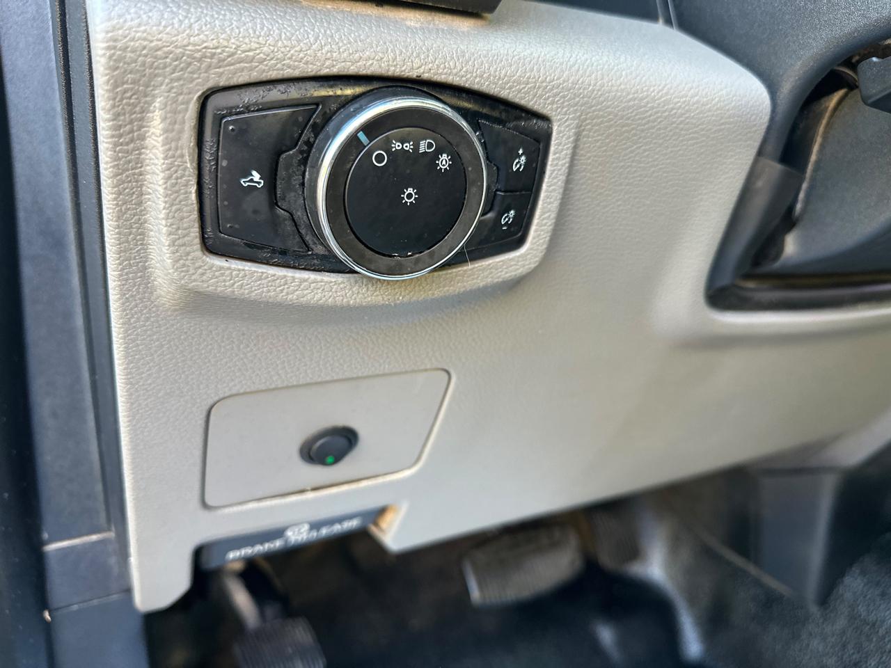 Ford Super Duty F-250 SRW XL 4WD SuperCab 8' Box 2022