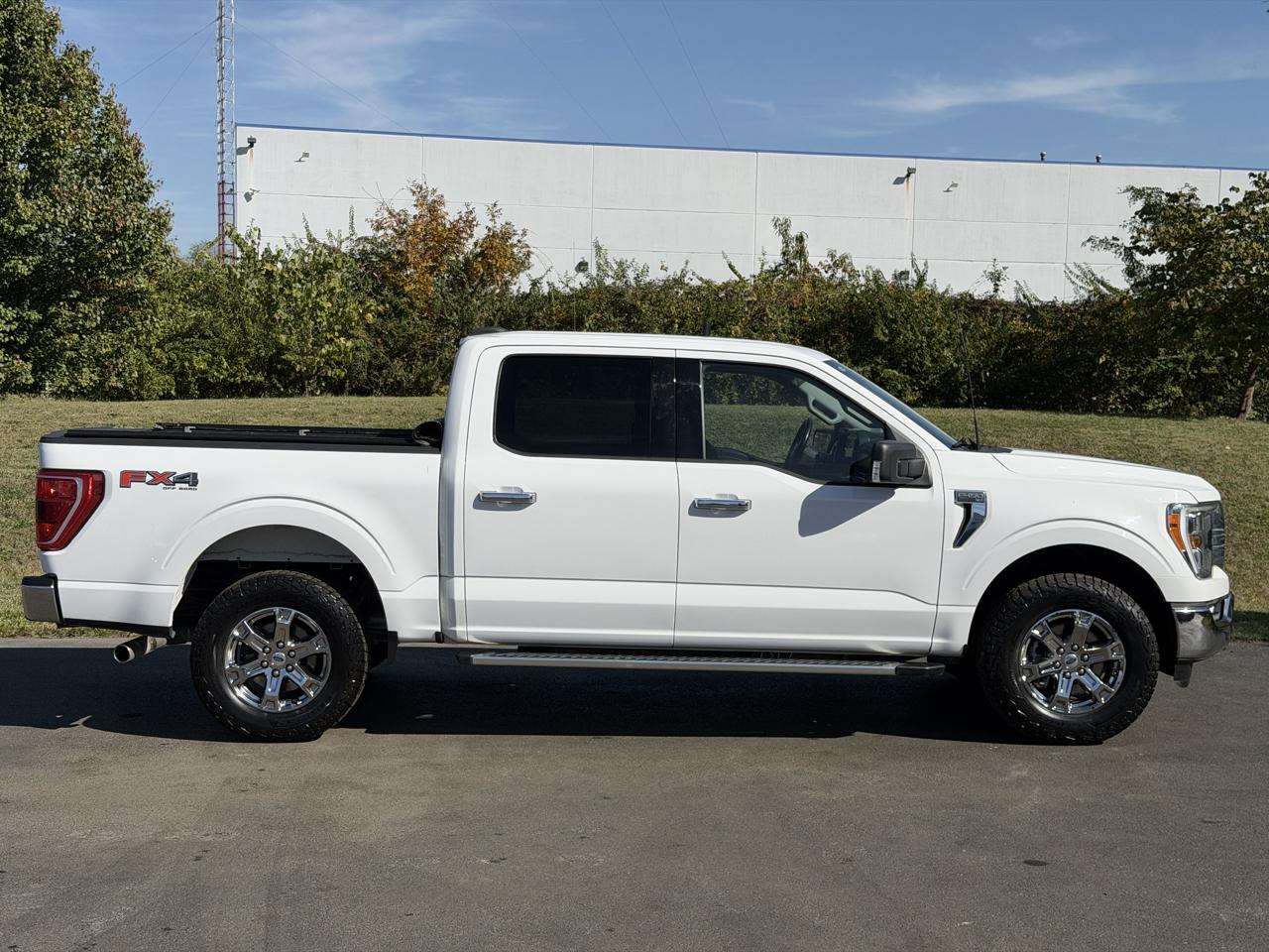 Ford F-150 XLT 4x4 SuperCrew 2023