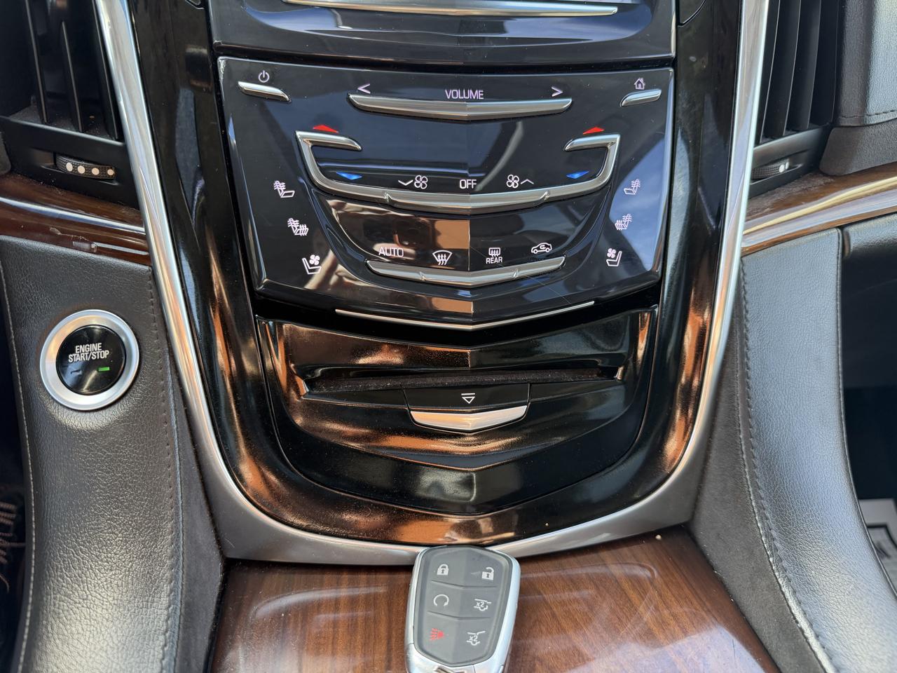 Cadillac Escalade ESV 4WD 4dr Luxury Collection 2016