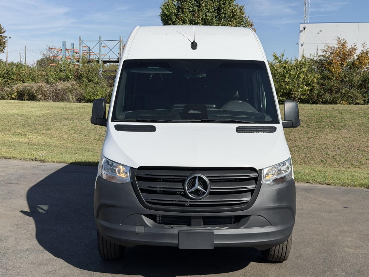 Mercedes-Benz Sprinter Cargo Van 2500 Standard Roof I4 Diesel HO 144" RWD 2025
