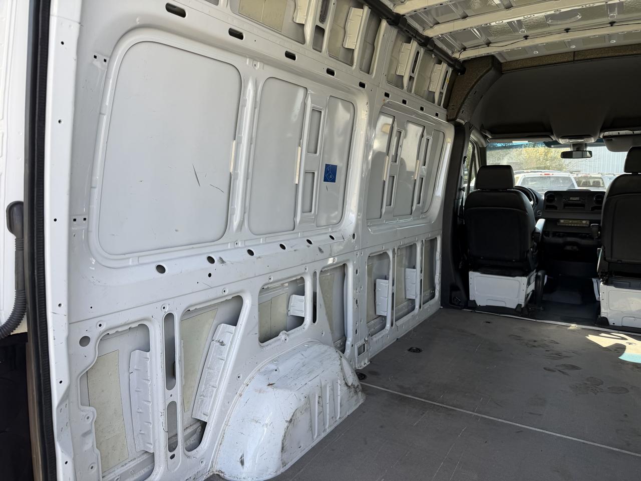 Mercedes-Benz Sprinter Cargo Van 2500 Standard Roof I4 Diesel HO 144" RWD 2025